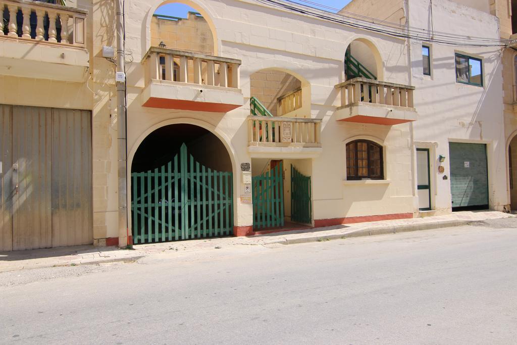 Mystic Flower B&B Birbuba Exterior foto